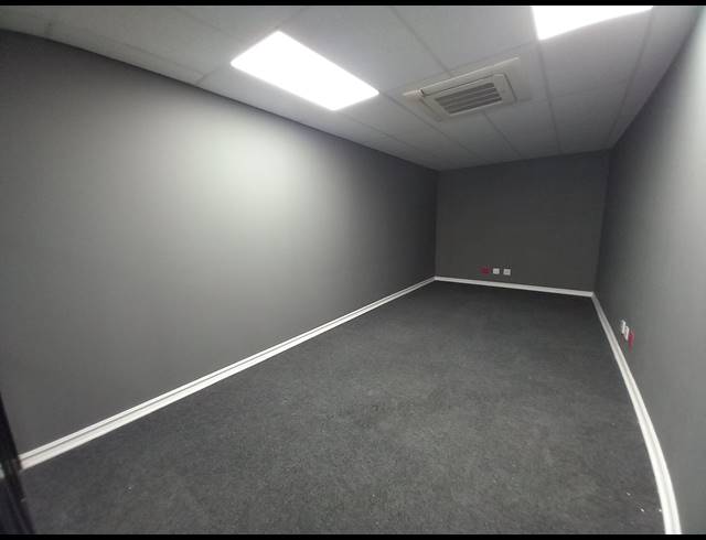 419M² OFFICE TO LET IN BRYANSTON